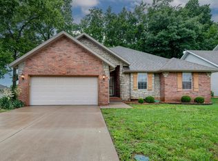 3191 S Leawood Avenue, Springfield, MO 65807