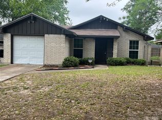 4414 Oak Shadows Dr, Houston, TX 77091