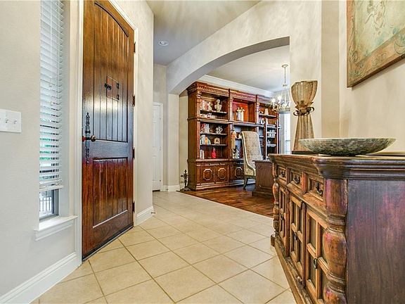 3rd image of 9782 Avalon Dr