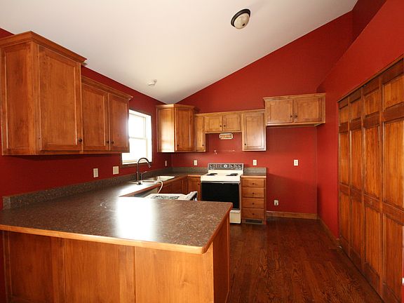 3rd image of 25847 Giles Road