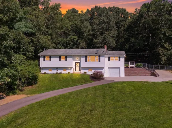 120 Motorcycle Ln, Ridgeley, WV 26753