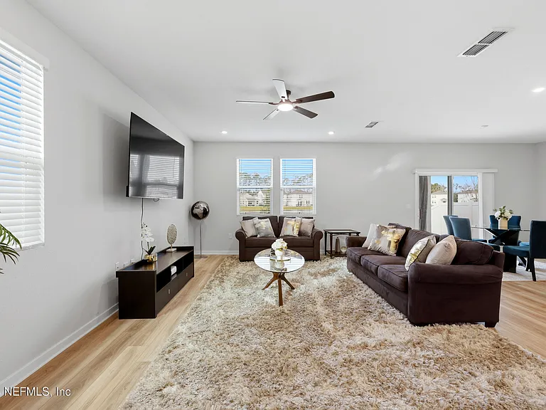 14742 Cashew Ave — Photo 7