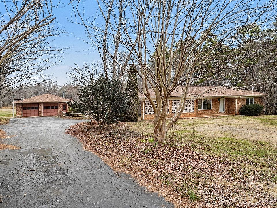 1st image of 4550 Goodman Lake Rd