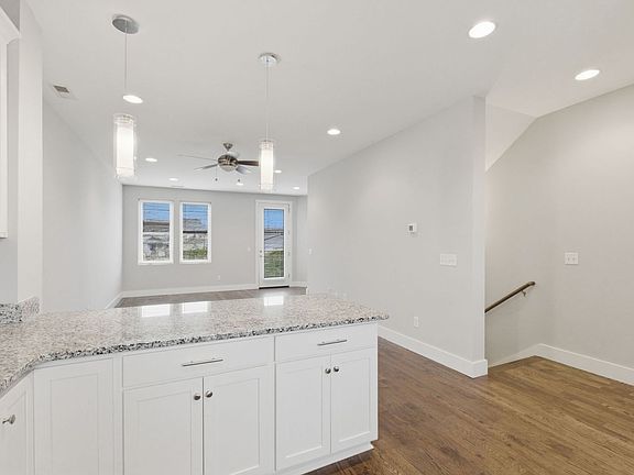 4th image of 1723 Jo Johnston Ave