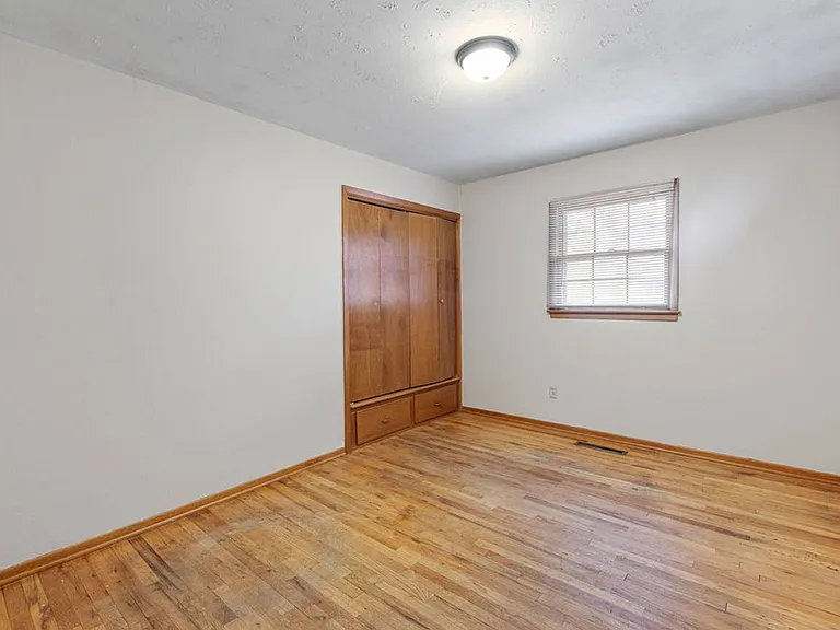 2524 Mathews St — Photo 15
