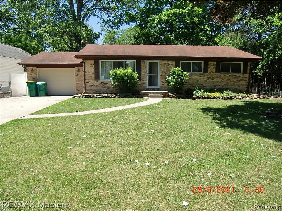 1st image of 24850 Woodland Dr