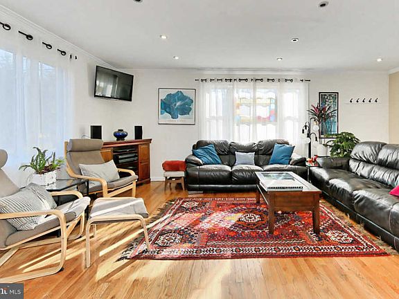 5th image of 4700 Village Dr