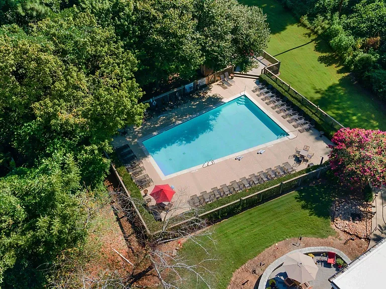 1445 Monroe Dr NE #C27 — Photo 17