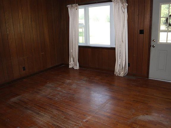 5th image of 116 Industrial Park Ln