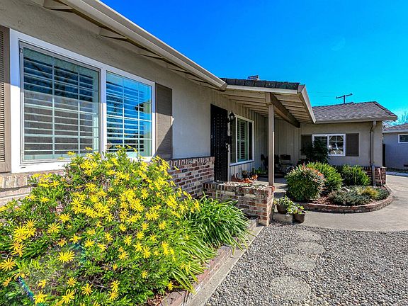 2nd image of 4432 Amador Pl