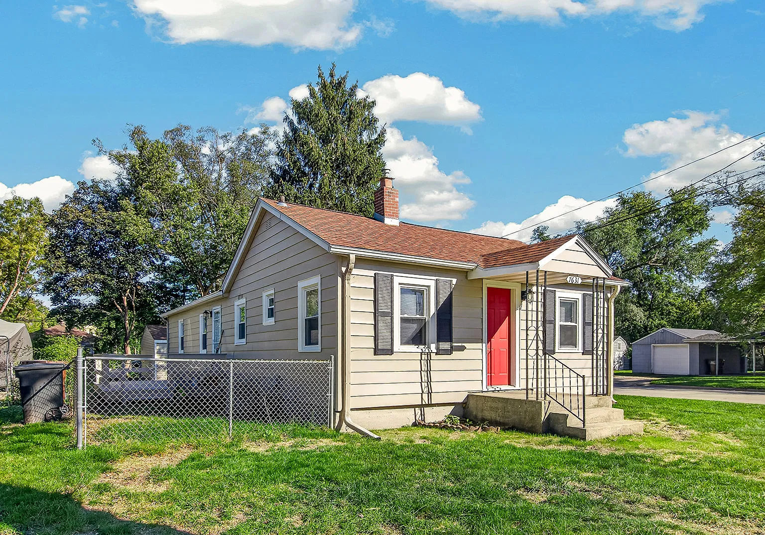 3 bed, 1410 sqft, $1,900 — Photo 4