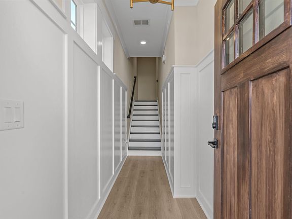4th image of 8468 Duke Pl. #28