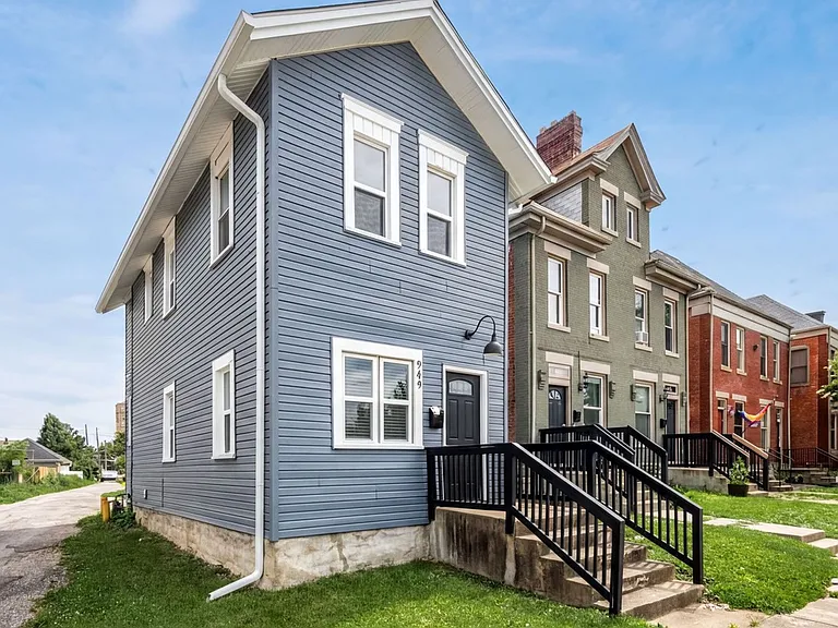 949 E Long St — Photo 26