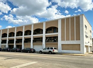 5017 W 14th St #208, Cicero, IL 60804