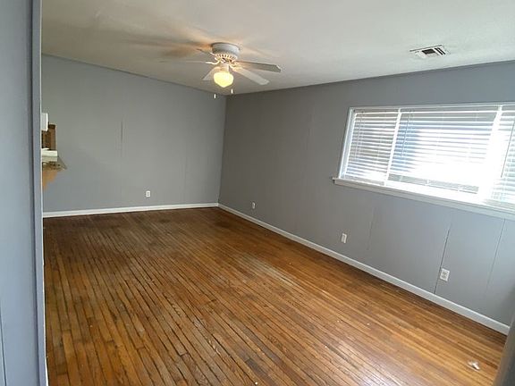 5th image of 220 Bridge St #7