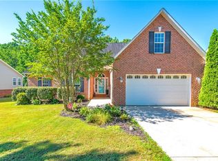 5735 Beaver Pond Trl, Pfafftown, NC 27040