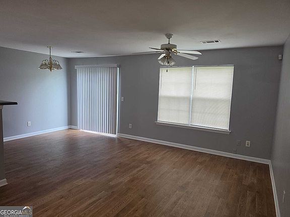 5th image of 7238 Alicias Way