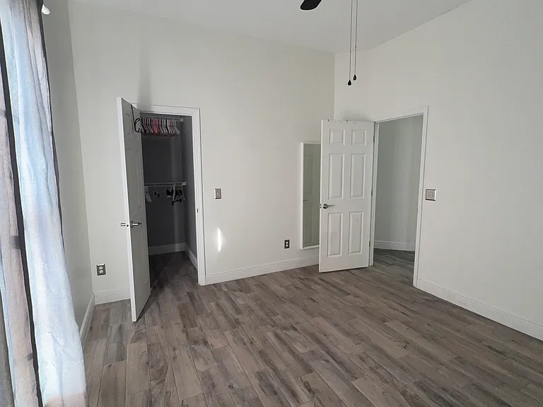 1536 Spring Ridge Cir — Photo 2