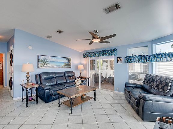 5th image of 701 Spanish Main Dr #127