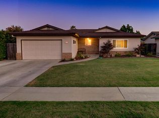 1467 E Warner Ave, Fresno, CA