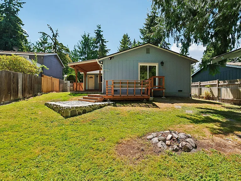 5611 145th St SW — Photo 34