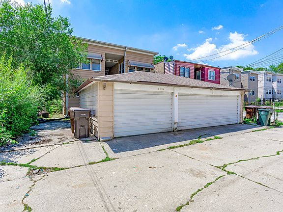 3rd image of 4824 Greenleaf St