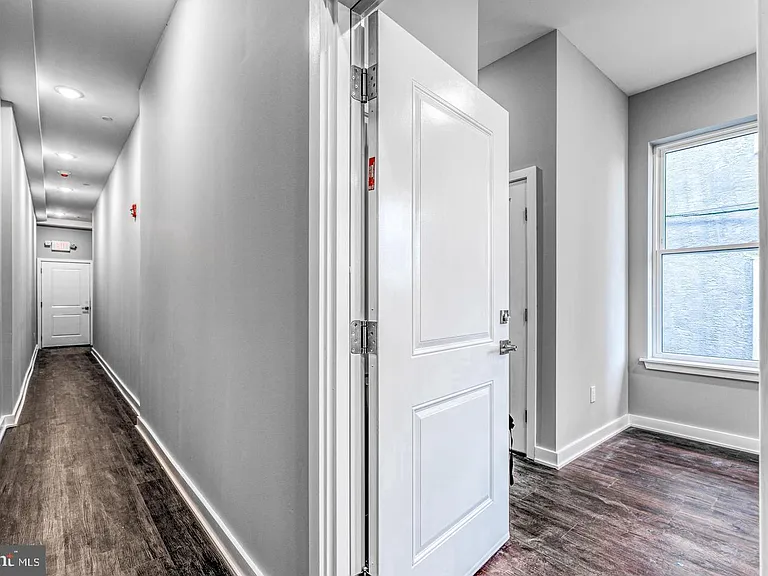 1316 S Broad St #1R — Photo 14