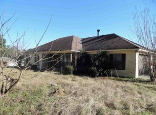 182 3rd St, Shorter, AL 36075