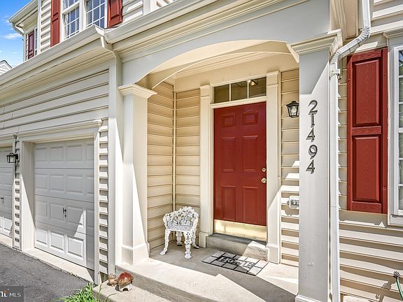 3rd image of 21494 Plymouth Pl