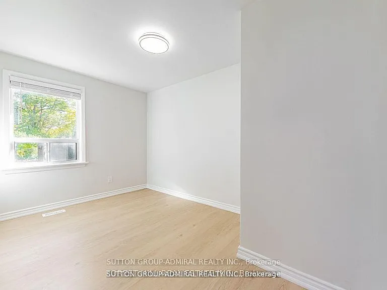 19 Tobruk Cres #MAIN — Photo 16