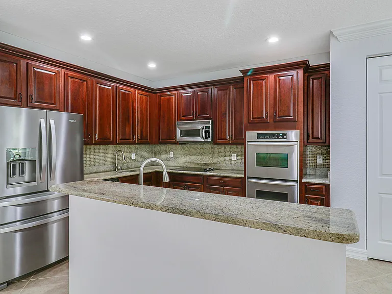 112 Dunmore Dr — Photo 11