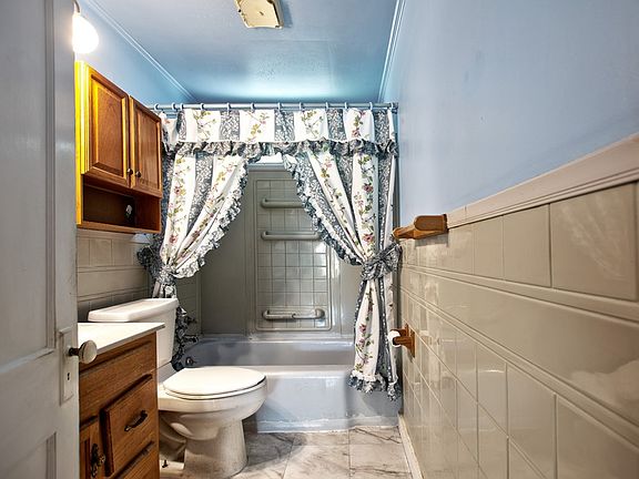 5th image of 1132 Cassopolis St