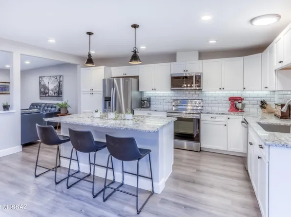 9840 E Mary Dr, Tucson, AZ 85730