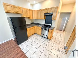 3042 N 15th St #2, Philadelphia, PA 19132