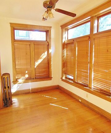 3rd image of 5316 S Greenwood Ave APT 1