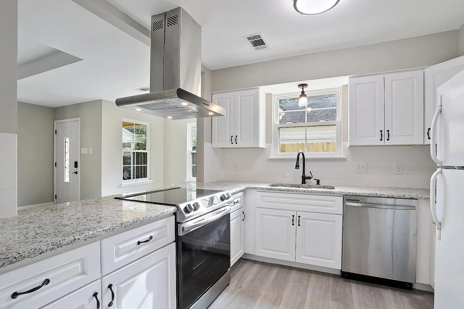 3 bed, 1674 sqft, $1,700 — Photo 1