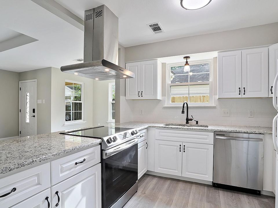 1st image of 5256 Cumberland Cove Dr