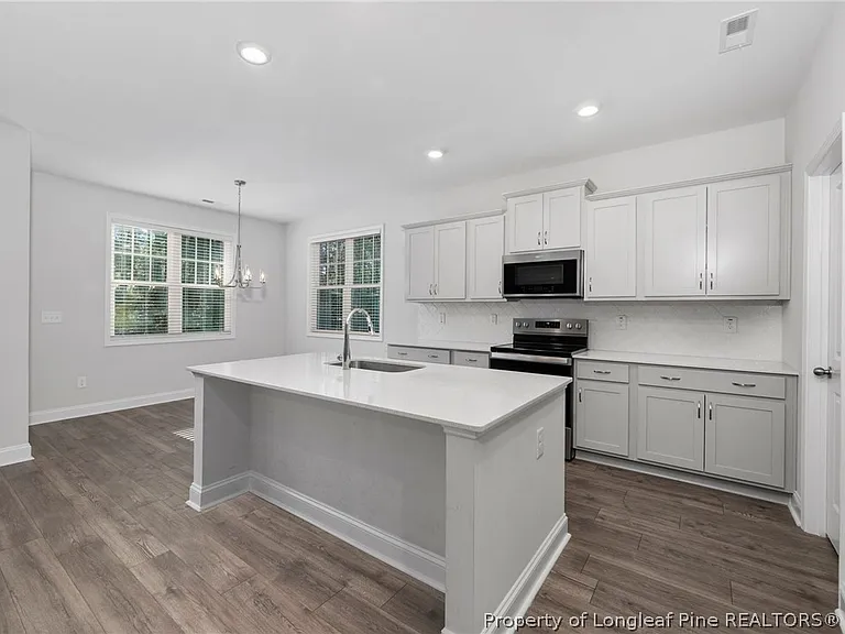 107 Glenwood Ct — Photo 14