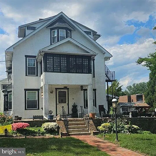 1 bed, $1,100 — Photo 2