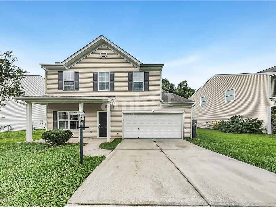 1st image of 15718 Lakepoint Forest Dr
