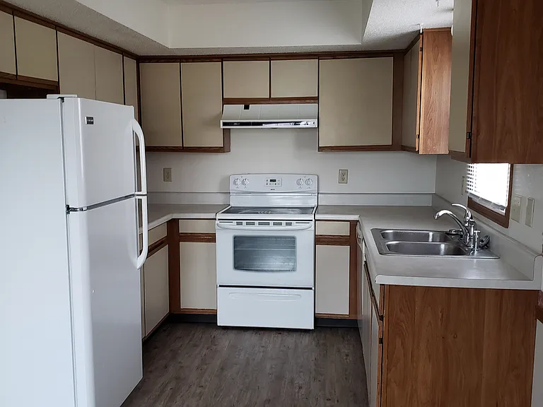 5742 Ryewyck Dr #3 — Photo 13