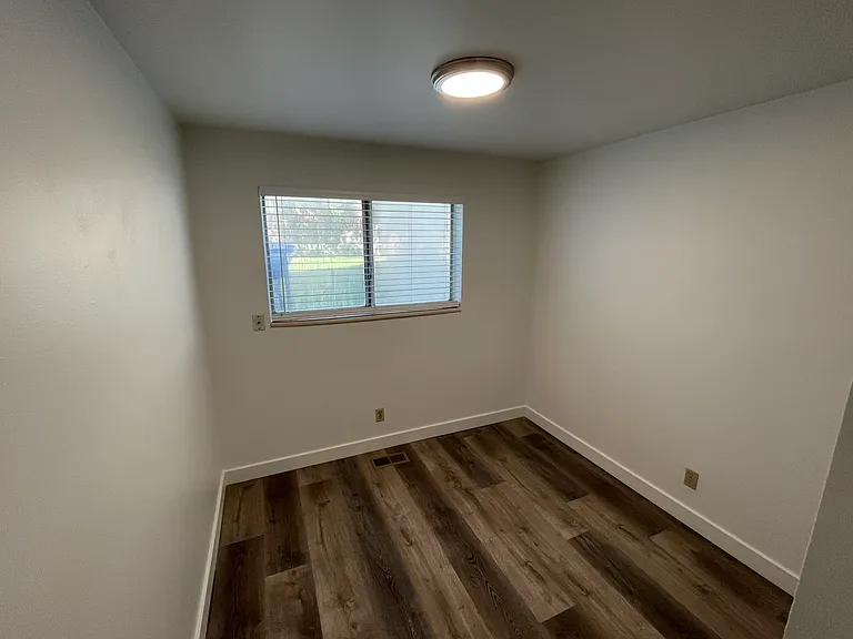 880 West Ln #678 — Photo 10