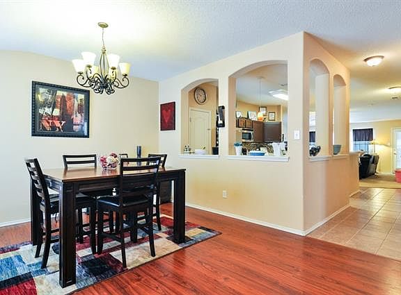 3rd image of 8304 Southern Prairie Dr
