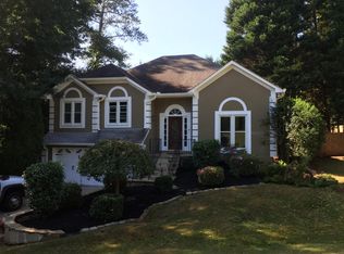 1176 Kings Arm Ct, Lawrenceville, GA 30043