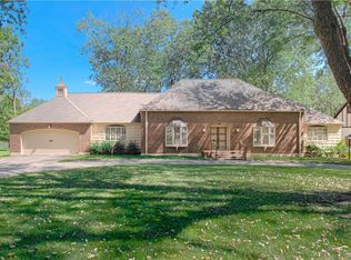 9401 Lee Blvd, Leawood, KS 66206