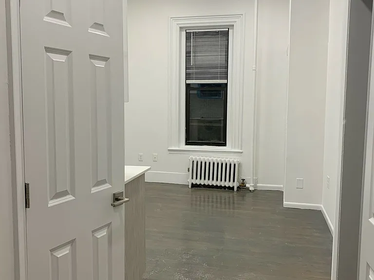 280 Newbury St #1 — Photo 8