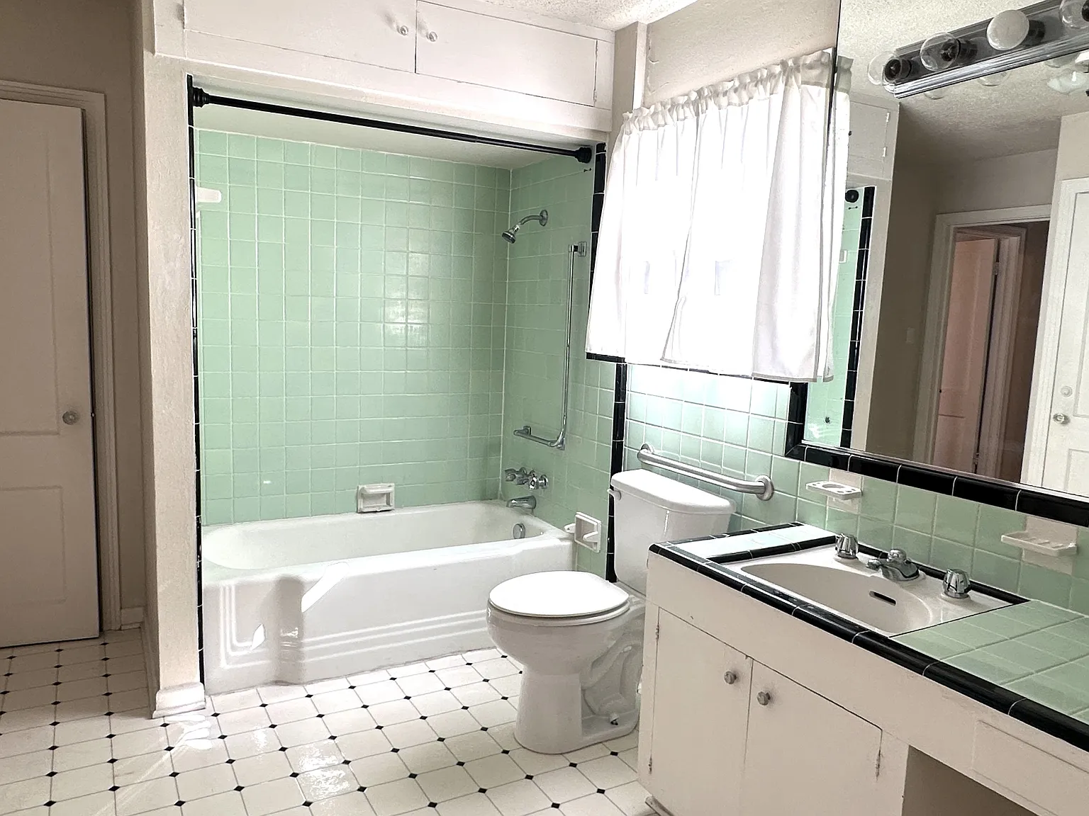 213 Doddridge Street - 1 — Photo 3
