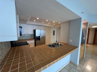 520 Brickell Key Dr APT A1519, Miami, FL 33131