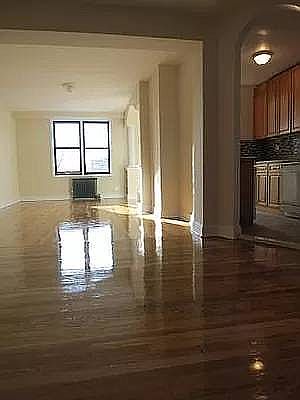 3rd image of 90 Laurel Hill Ter APT 2N