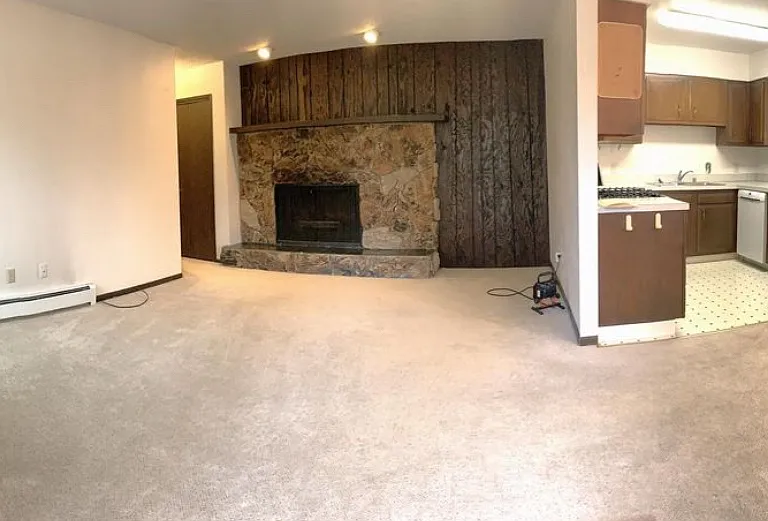 7531 E 6th Ave #B — Photo 3
